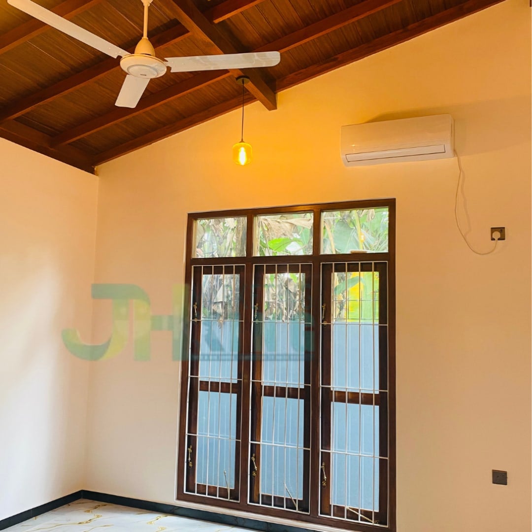 BRAND NEW LUXURY HOME FOR SALE – KADAWATHA photo 3